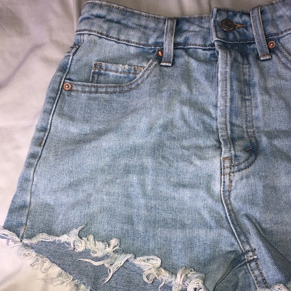 Vintage/mom shorts - Picture 2 of 6